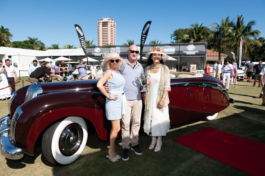 Best of Show_1948 Daimler DE-36 _Green Goddess_ Drophead Coupe with Irena Lauren, Mark Hyman and Rita Case