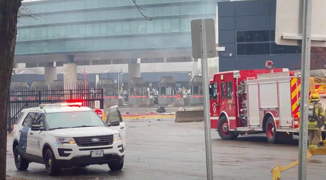 us-canada-border-crossing-horror-two-dead-in-rainbow-bridge-vehicle-blast