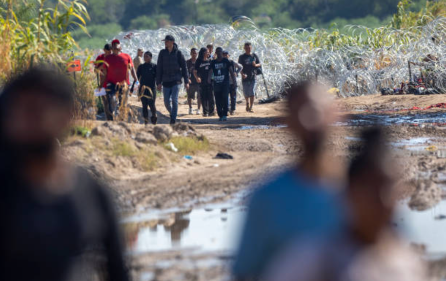 texas-governor’s-bold-move-extending-arrest-authority-to-all-peace-officers-for-illegal-immigrants