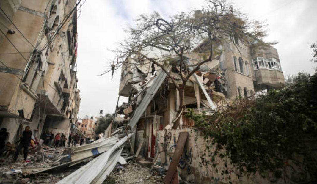 israeli-strikes-result-in-over-90-palestinian-deaths-across-2-house-bombings