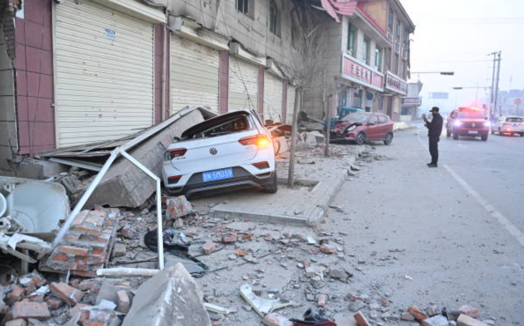 china-tragedy-magnitude-6.2-quake-takes-118-lives-in-gansu-qinghai-regions