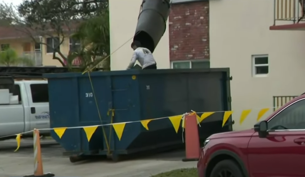 florida-heartbreaking-incident-baby's-lifeless-body-found-in-dumpster-by-roofing-company-workers