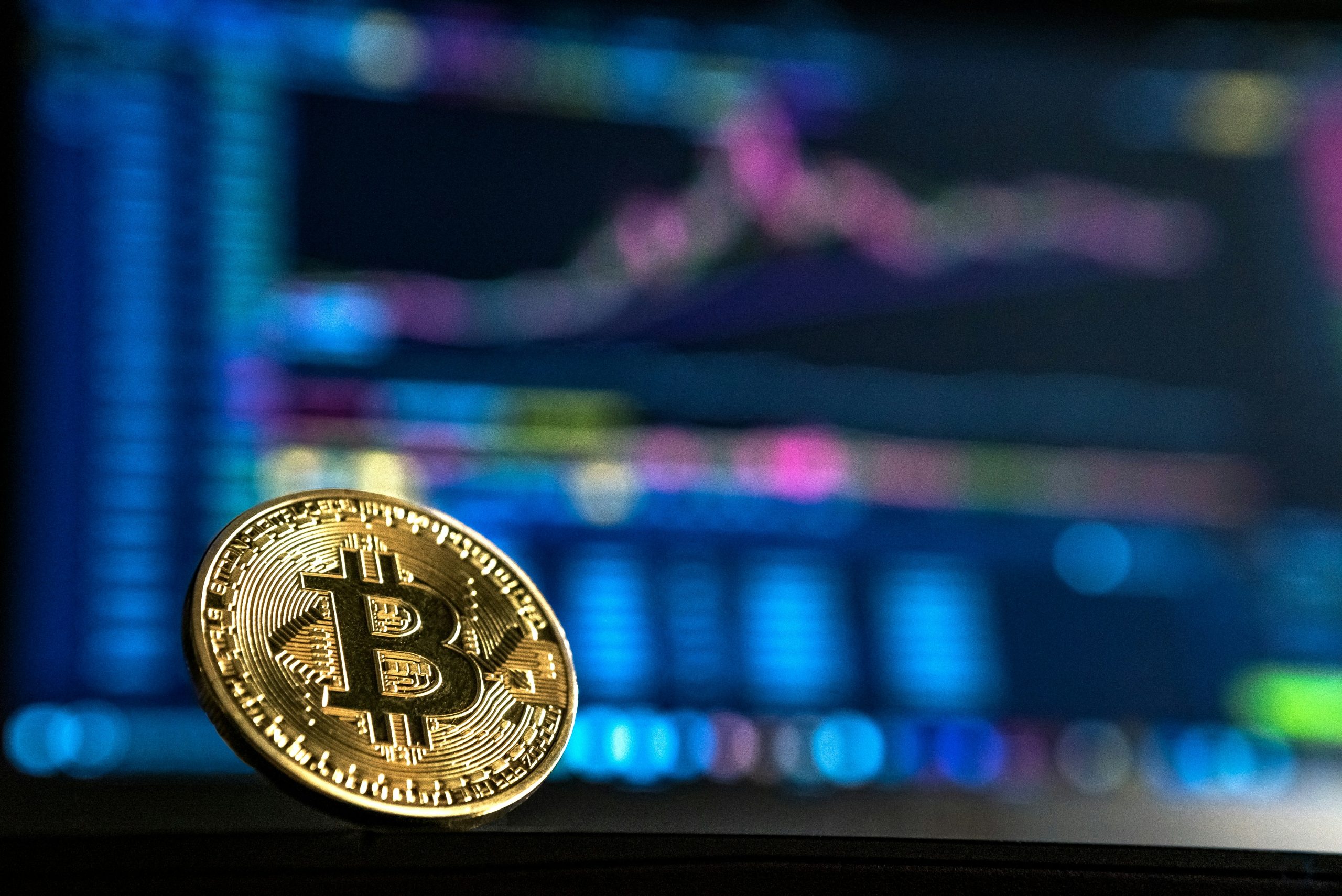 crypto-update-bitcoin-maintains-position-above-$43,000-ethereum-and-tron-see-modest-gains