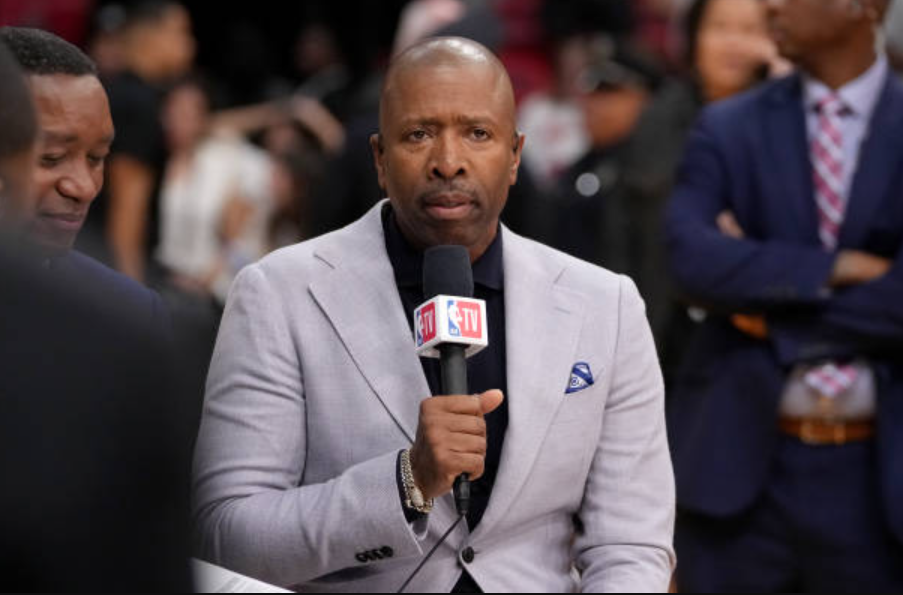 kenny-smith-sparks-controversy-with-sexist-commentary-during-all-star-event