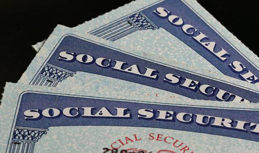 social-security's-future-proposed-bill-paves-way-for-fund-extension-to-2054-alongside-federal-tax-reductions