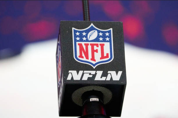 NFL-Implements-Ban-on-Hip-Drop-Tackle:-What-Penalties-Await in-2024?