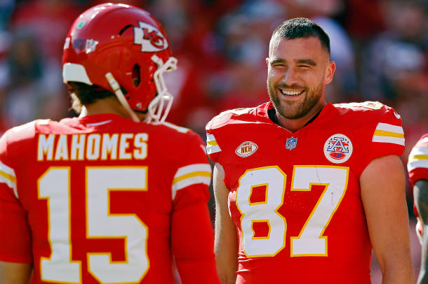 kelce-unveils-reid-colorful-welcome-marquise-brown-chiefs-new-addition