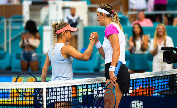 Veteran-azarenka-battles-back-sets-miami-semi-final-clash-with-rybakina