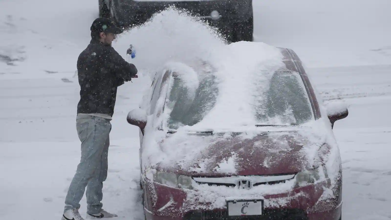 NYC winter storm warning, NYC snow forecast, NYC icy mornings, New York City weekly weather, frostbite precautions NYC, NYC cold wave safety tips, New York frigid weather. 