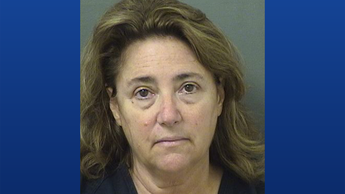Florida Accountant Sentenced to Six Years for Embezzling Over $900K from Employer