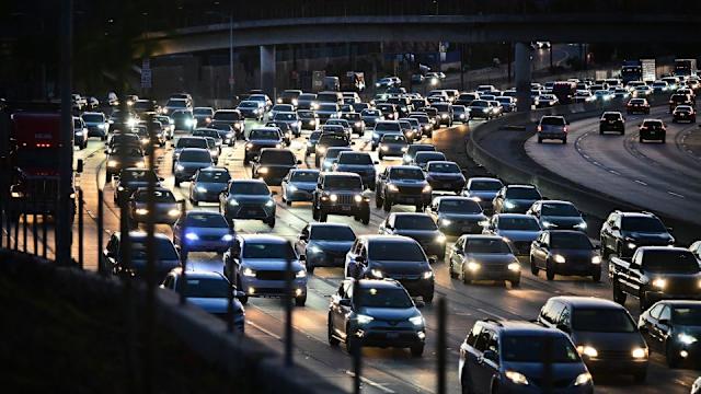 Trump Set to Sign Resolution Reversing California’s Gas‑Car Ban