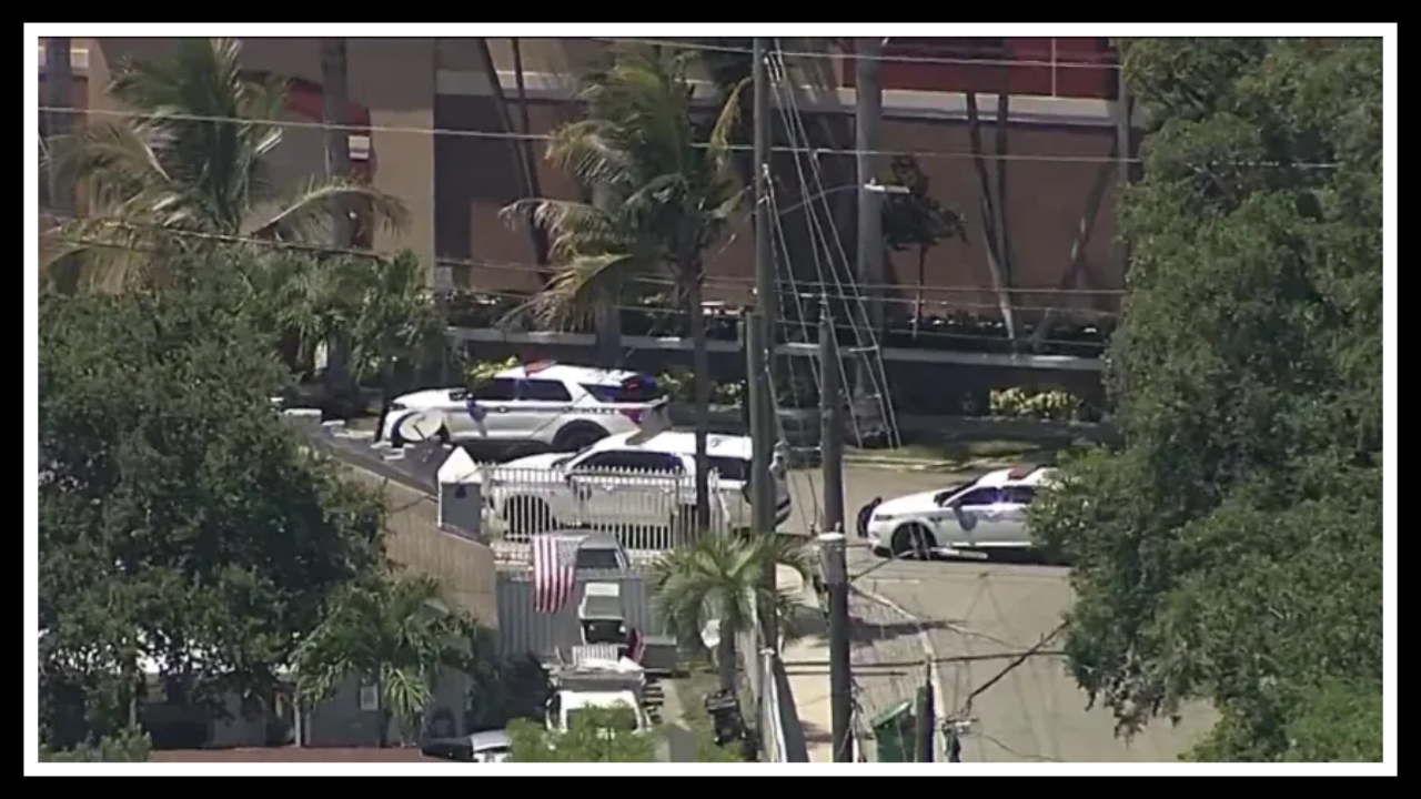 2 people were admitted to hospital after being stabbed in an apartment in Miami