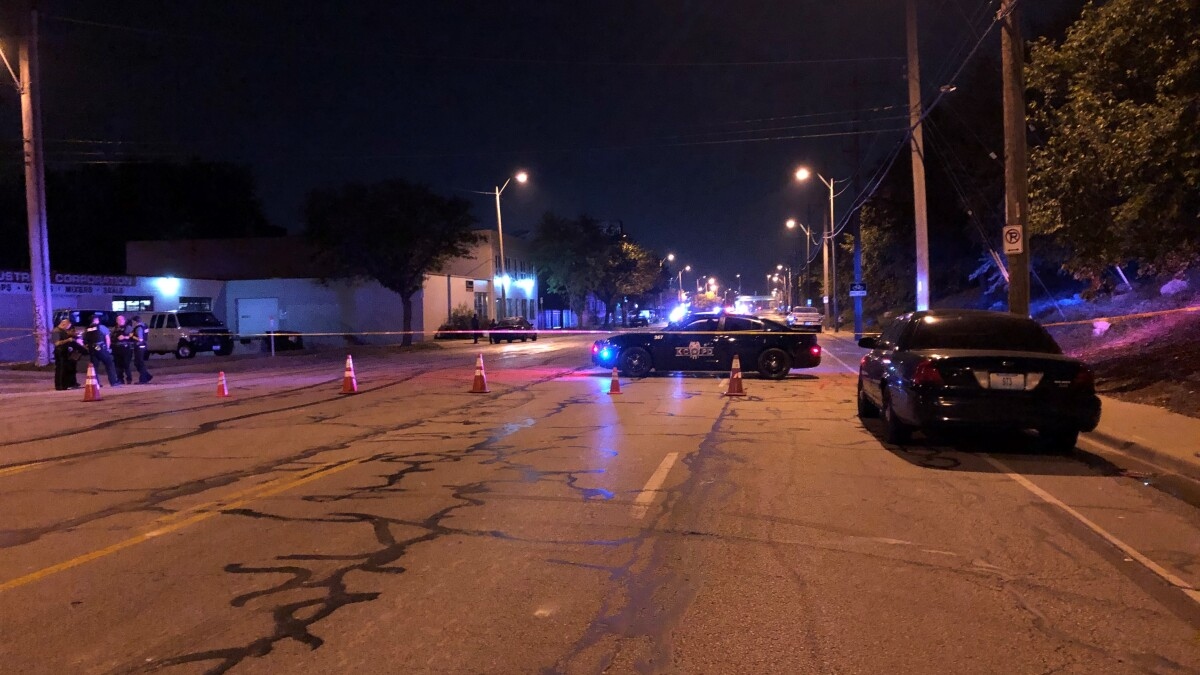 @ChiWitness – Taken at 9:18 PM, moments after shots fired on 63rd Street