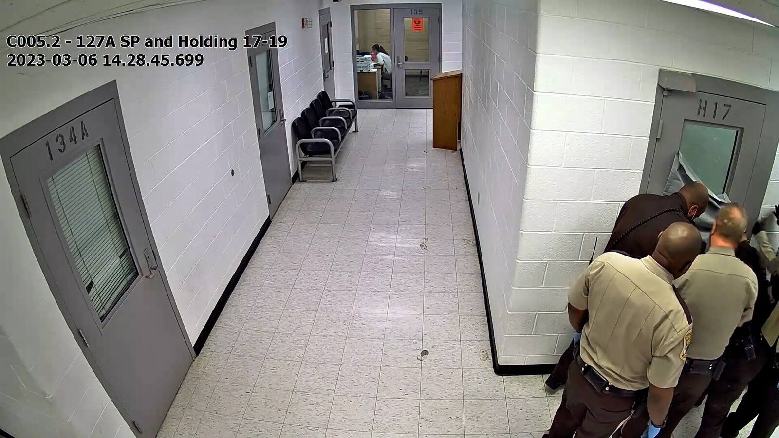 @TampaJusticeWatch – Captured 4:03 AM in jail medical unit hallway