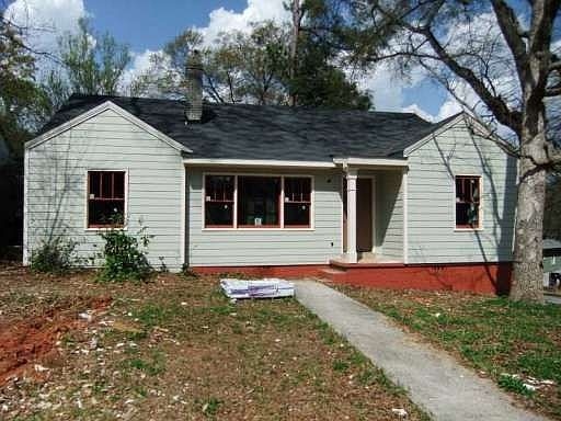 Credit: @GeorgiaScanner – Taken 3:47 PM outside family’s home on Ridge Rd