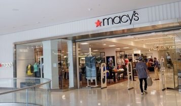 @BayAreaWitness – Taken 4:15 PM near Macy’s entrance