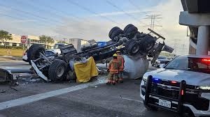 @HoustonDriver – Taken at 8:15 PM near Highway 6 crash site
