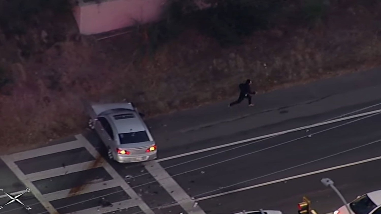 Terrifying Car Theft: 3 Children Abducted in Stolen Vehicle During L.A. Police Chase – LIVE UPDATES